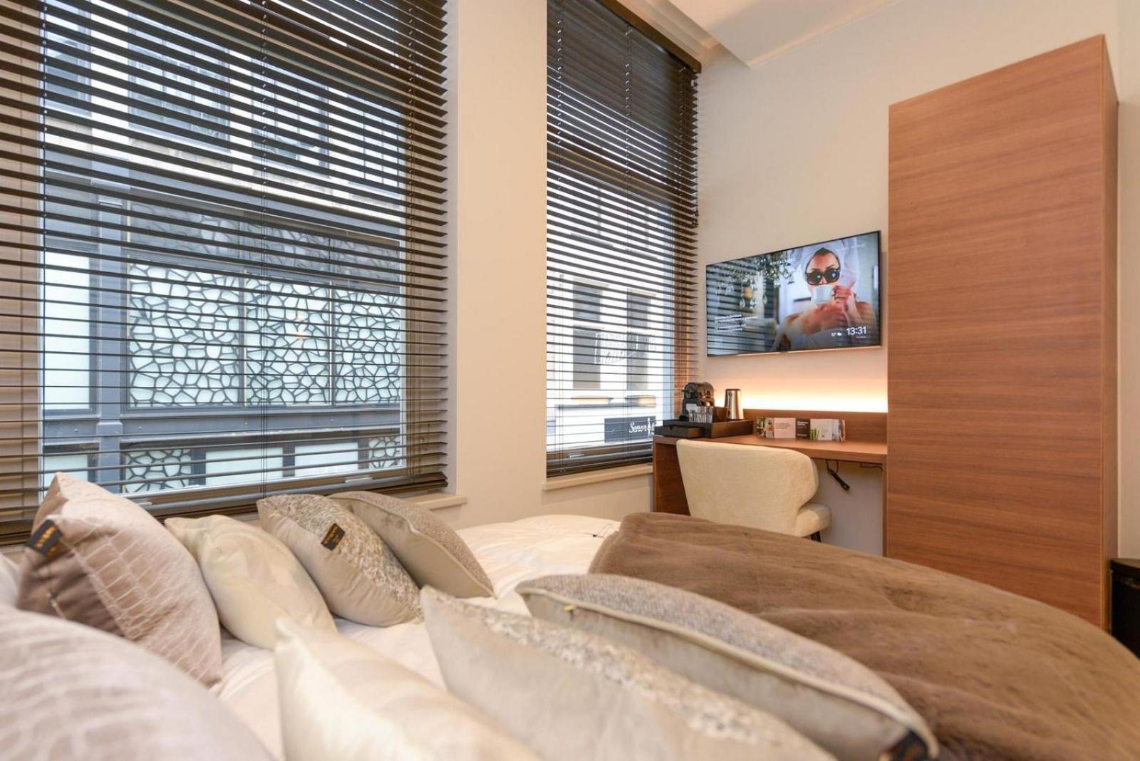 Novallure City Centre The Hague Room photo